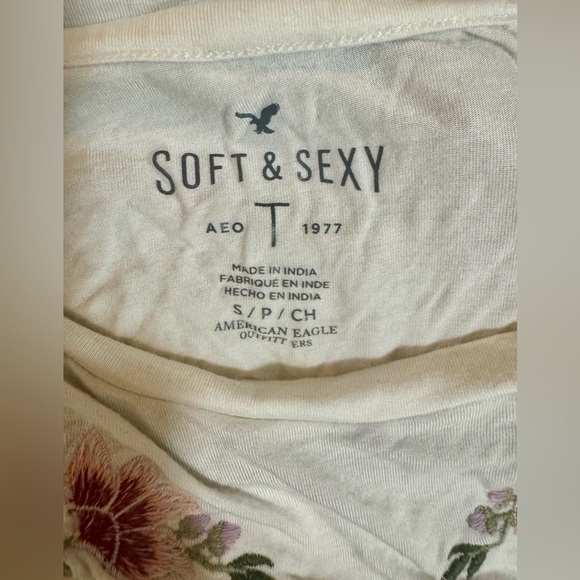 AE Soft & Sexy Embroidered Top S White - Picture 2 of 7